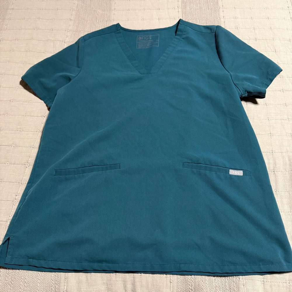 FIGS Women’s Teal Casma Scrub Top Size Large